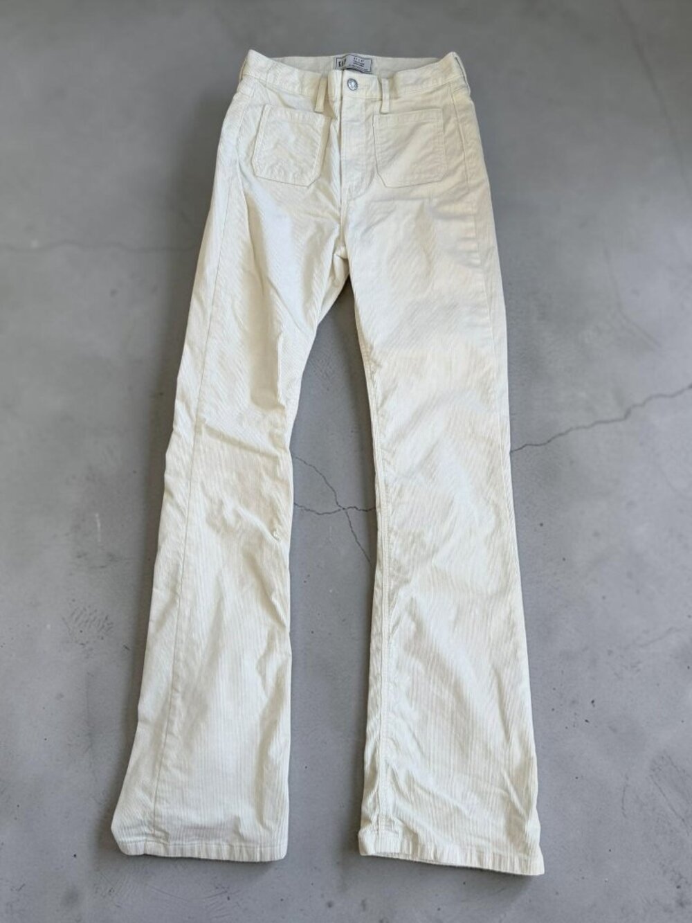 GAP Women's 70s Flare High Rise Cream Corduroy Pants Size 4 Tall